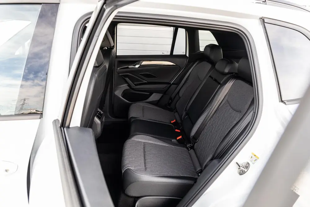 Volkswagen Tiguan 1.5 eHybrid 204pk Limited Edition | Trekha uit 2026, foto 6