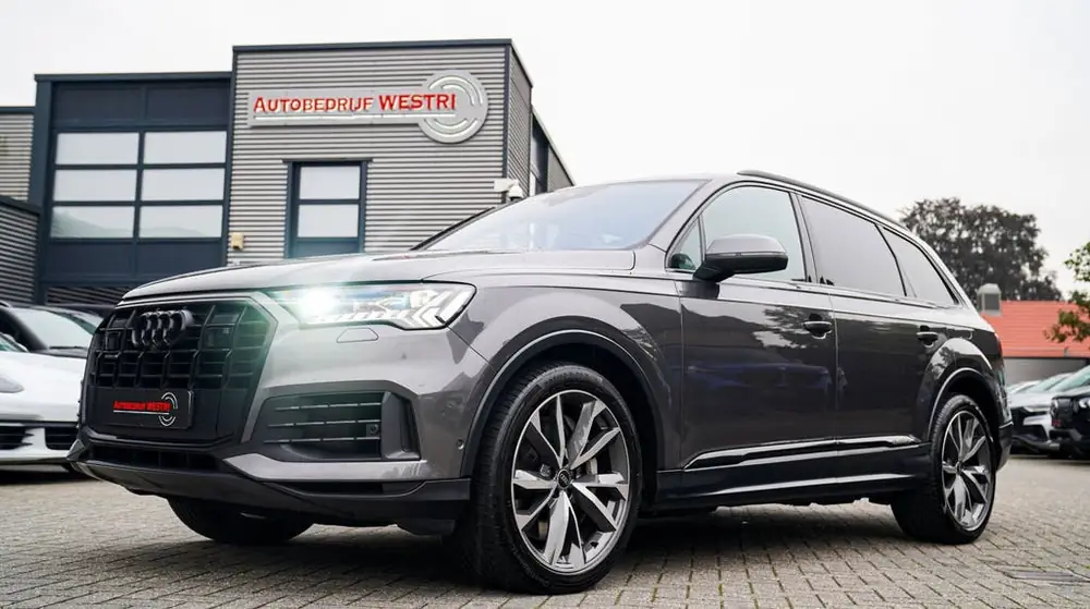 Audi Q7 55 TFSI e quattro Pro Line Plus | Luchtvering | Head uit 2021