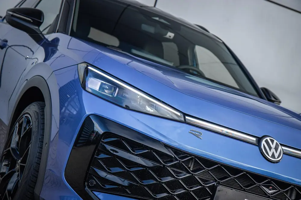 Volkswagen T-Roc 1.5 eTSI 150pk DSG R-Line First Edition | B uit 2025, foto 8
