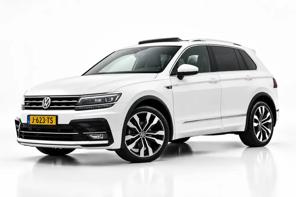 Volkswagen Tiguan 1.5 TSI ACT R-Line | TREKHAAK | CAMERA | S uit 2020