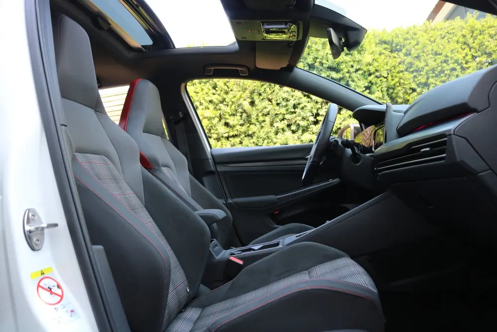 Volkswagen Golf 2.0 TSI GTI DSG (Panoramadak Sportinterieur uit 2020, foto 7