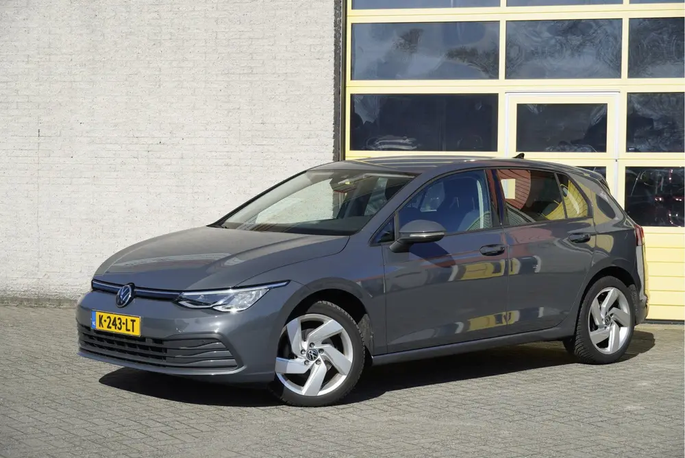 Volkswagen Golf 1.0 TSI 5drs Edition BJ2021 Lmv 17" | Led V+ uit 2021, foto 2