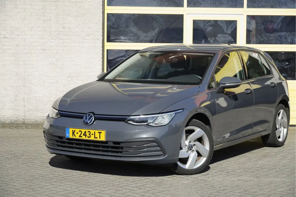 Volkswagen Golf 1.0 TSI 5drs Edition BJ2021 Lmv 17" | Led V+ uit 2021, foto 3