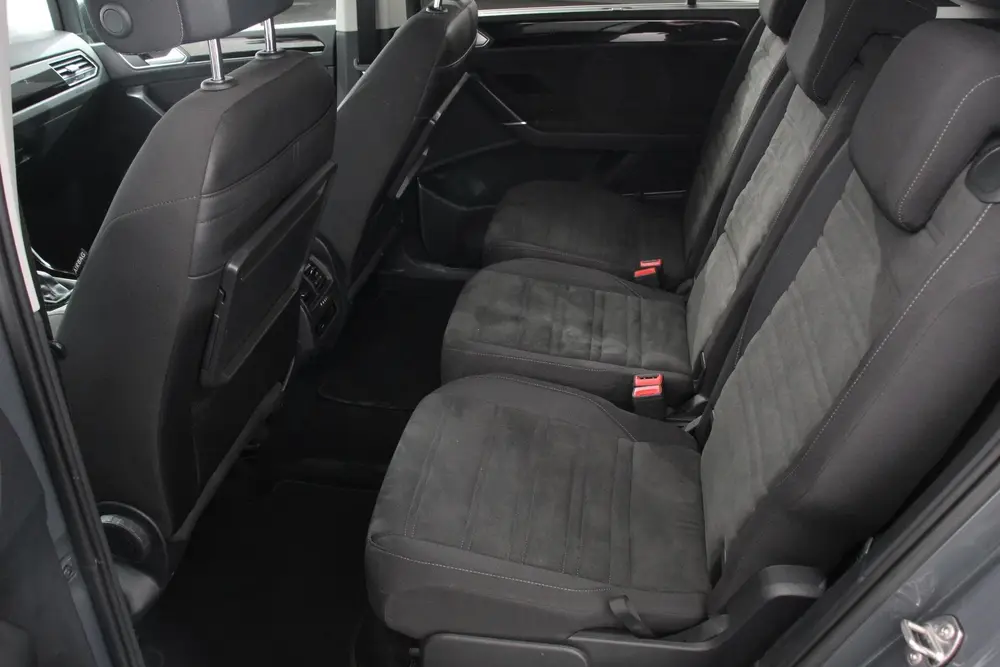 Volkswagen Touran 1.5 TSI DSG Highline 7p Navigatie Apple Ca uit 2021, foto 10