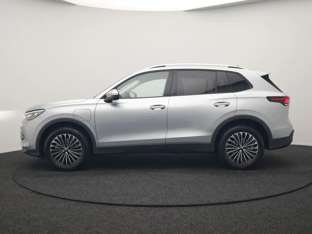 Volkswagen Tiguan 1.5 eHybrid Life PHEV 204pk | Trekhaak Af uit 2025, foto 2