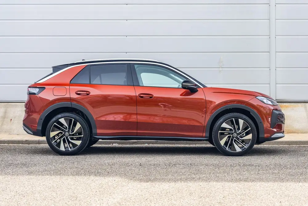 Volkswagen T-Roc 1.5 eTsi 150pk Style First Edition | Trekha uit 2026, foto 3