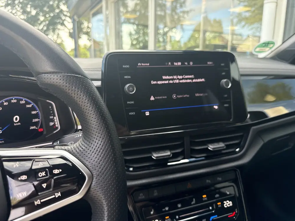 Volkswagen T-Roc 1.5 TSI R-Line DSG Black Style - Camera | S uit 2023, foto 11