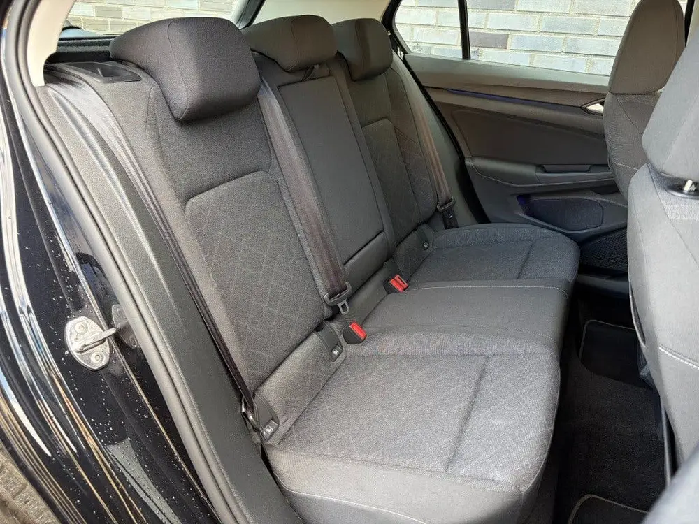 Volkswagen GOLF 1.5 TSI 5-DRS. - ORG. NL. - LED - STUURV - 1 uit 2020, foto 13