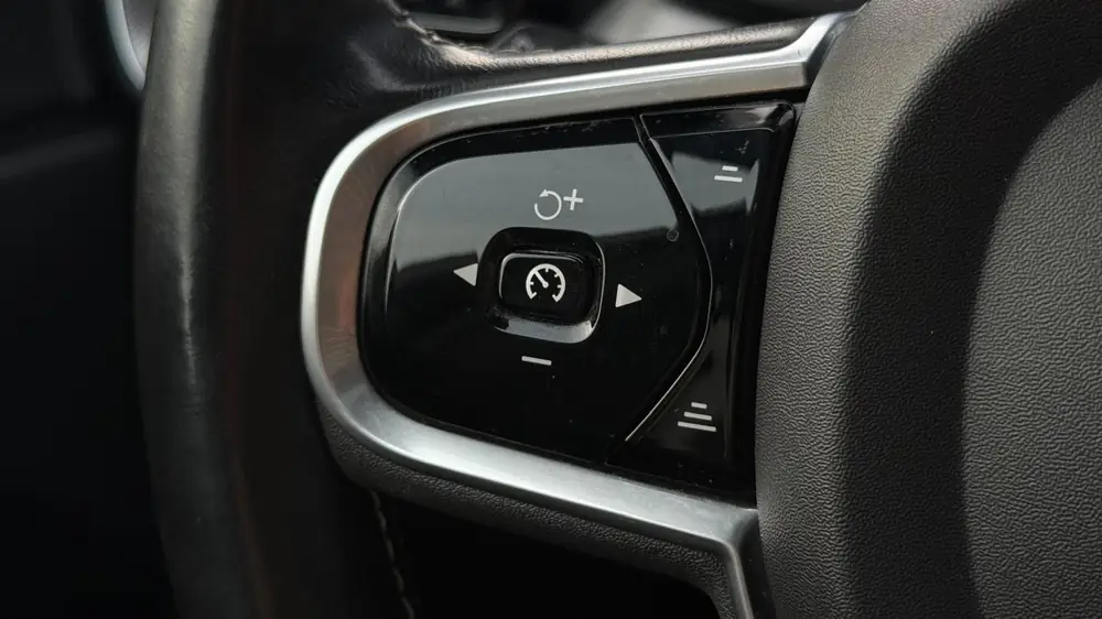 Volvo XC60 2.0 T6 Plug-in hybrid AWD R-Design | 360 | HK | uit 2021, foto 14
