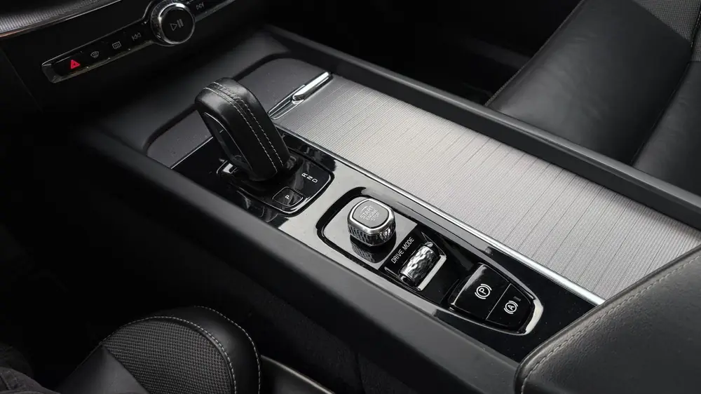 Volvo XC60 2.0 T6 Plug-in hybrid AWD R-Design | 360 | HK | uit 2021, foto 8