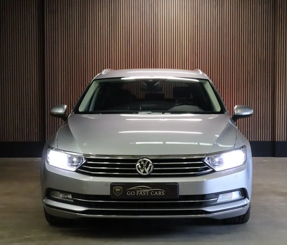 Volkswagen Passat Variant 2.0 TDI Comfortline Business |360 uit 2019, foto 2