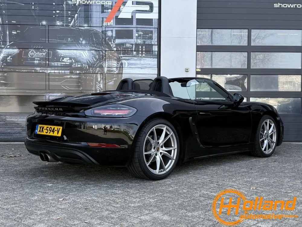 Porsche 718 Boxster 2.0 T|NL AUTO|SPORTCHRONO|ALCANTARA uit 2019, foto 2