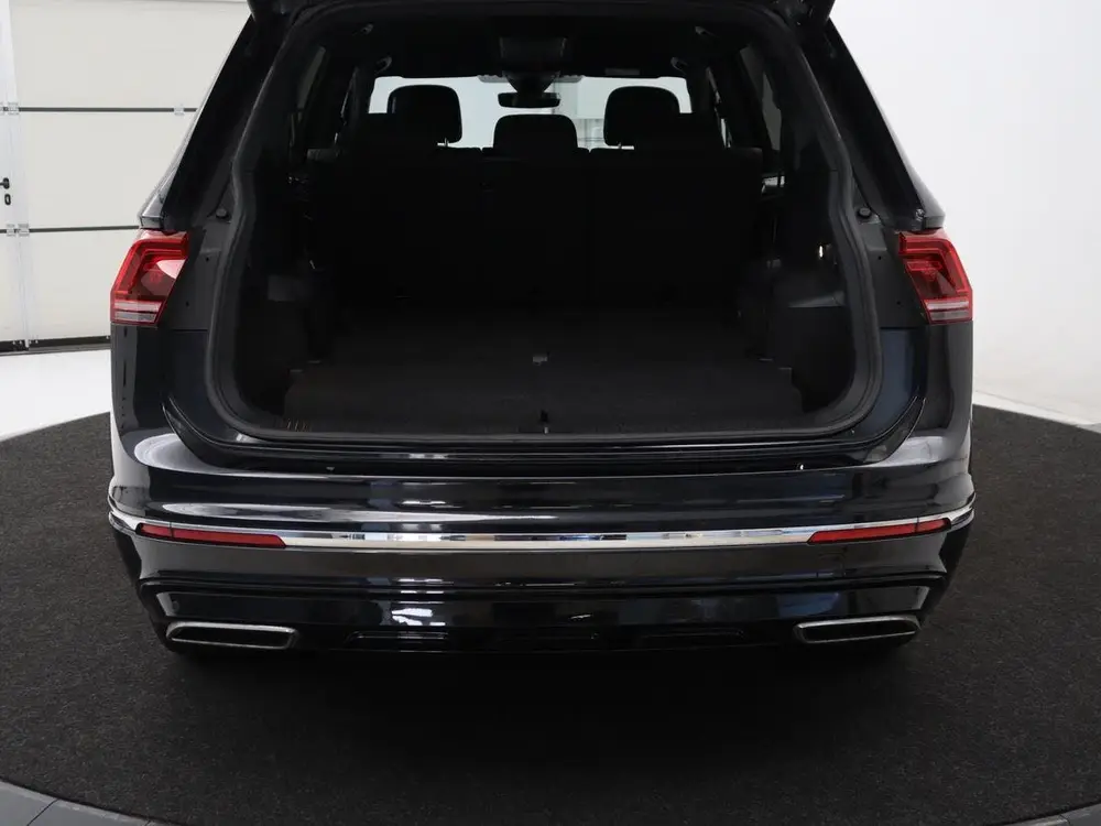 Volkswagen Tiguan Allspace 1.5 TSI Comfortline Business R-Line 7P. Tiguan Allspace 1.5 TSI Comfortline Business R-Li uit 2020, foto 10
