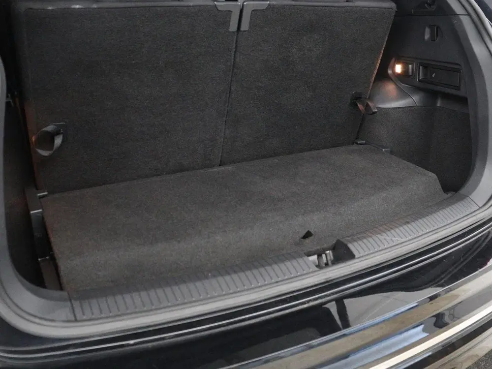 Volkswagen Tiguan Allspace 1.5 TSI Comfortline Business R-Line 7P. Tiguan Allspace 1.5 TSI Comfortline Business R-Li uit 2020, foto 13