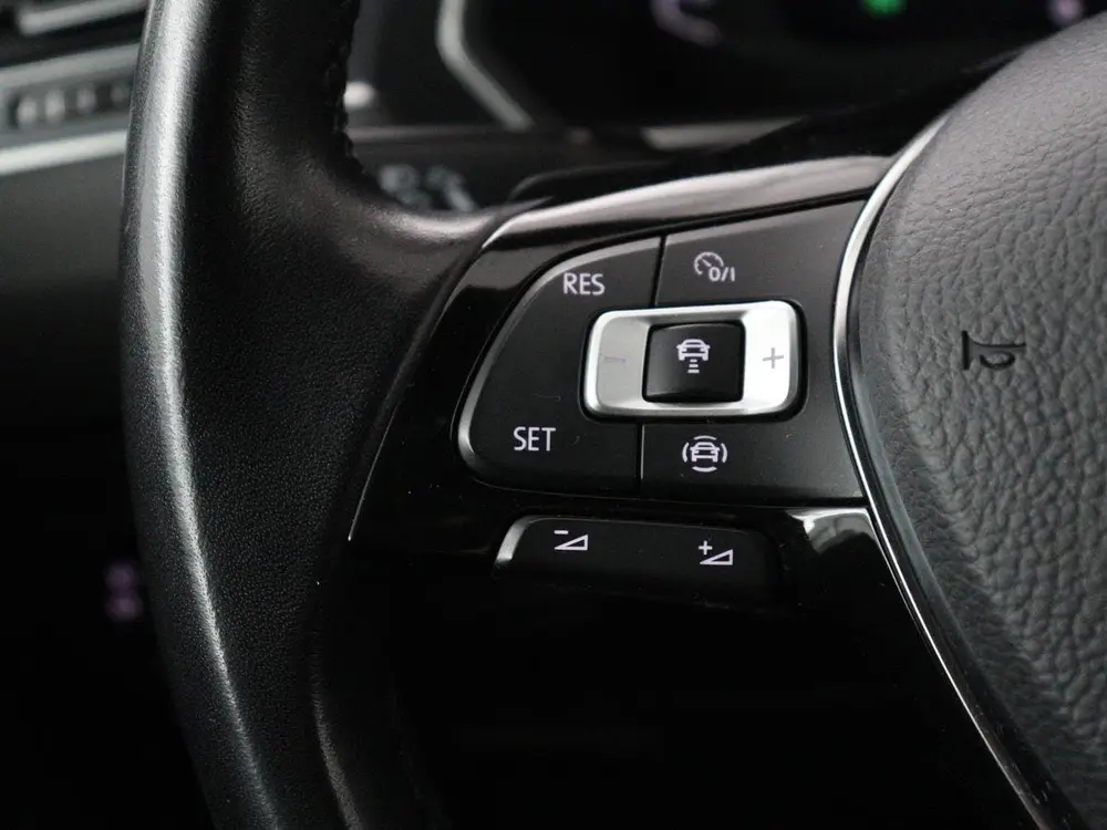 Volkswagen Tiguan Allspace 1.5 TSI Comfortline Business R-Line 7P. Tiguan Allspace 1.5 TSI Comfortline Business R-Li uit 2020, foto 16