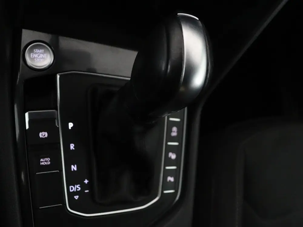 Volkswagen Tiguan Allspace 1.5 TSI Comfortline Business R-Line 7P. Tiguan Allspace 1.5 TSI Comfortline Business R-Li uit 2020, foto 19