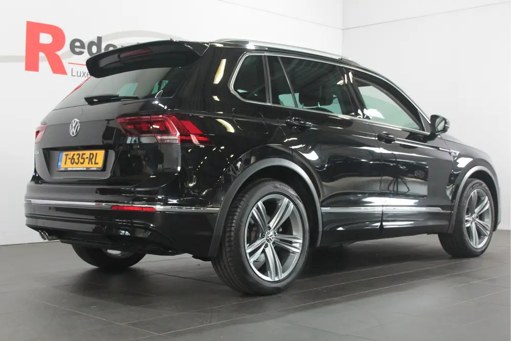 Volkswagen Tiguan 1.5 TSI R-Line Business+ - Carplay / Lane uit 2020, foto 2