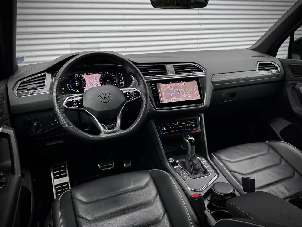 Volkswagen Tiguan R-Line eHybrid | Panorama | Head-Up | trek uit 2022, foto 5