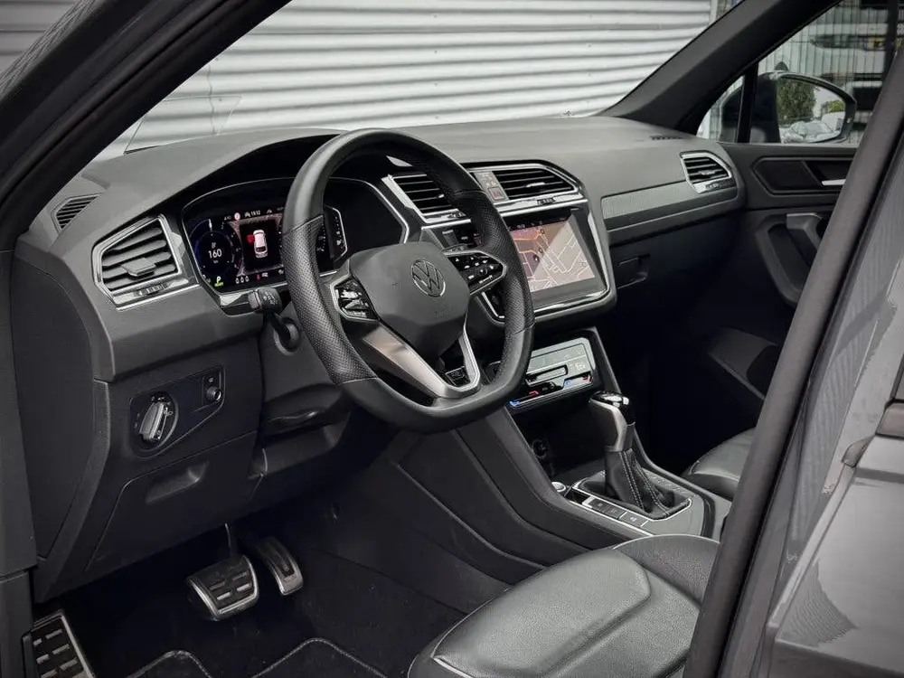 Volkswagen Tiguan R-Line eHybrid | Panorama | Head-Up | trek uit 2022, foto 6