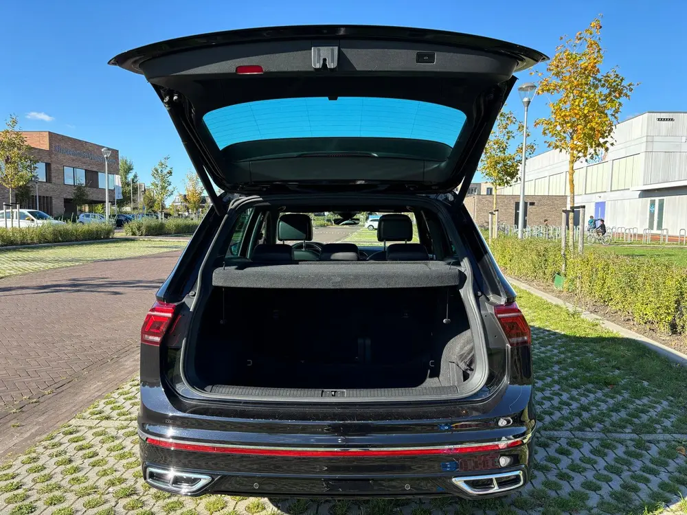 Volkswagen Tiguan 1.5 TSI ACT 150pk DSG 2020 Zwart uit 2020, foto 7