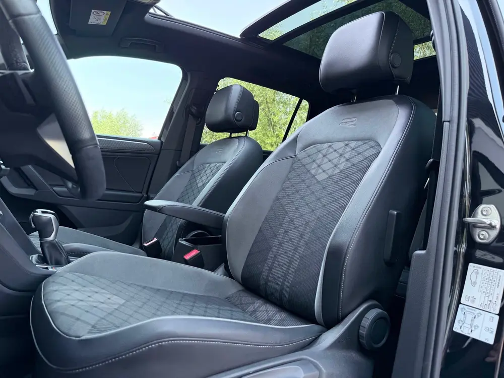 Volkswagen Tiguan 1.5 TSI 3x R-Line Pano/Keyless/AppleCarPla uit 2022, foto 11