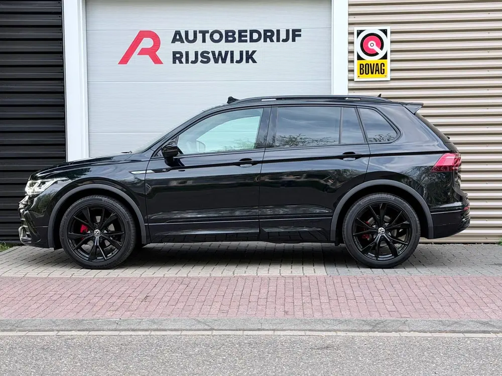 Volkswagen Tiguan 1.5 TSI 3x R-Line Pano/Keyless/AppleCarPla uit 2022, foto 2