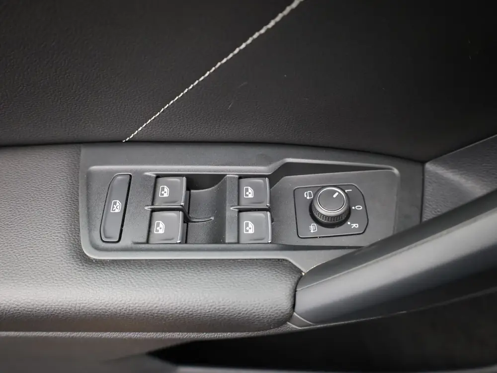 Volkswagen Tiguan 1.5 TSI R-Line Business+ | Panodak | Apple uit 2023, foto 14