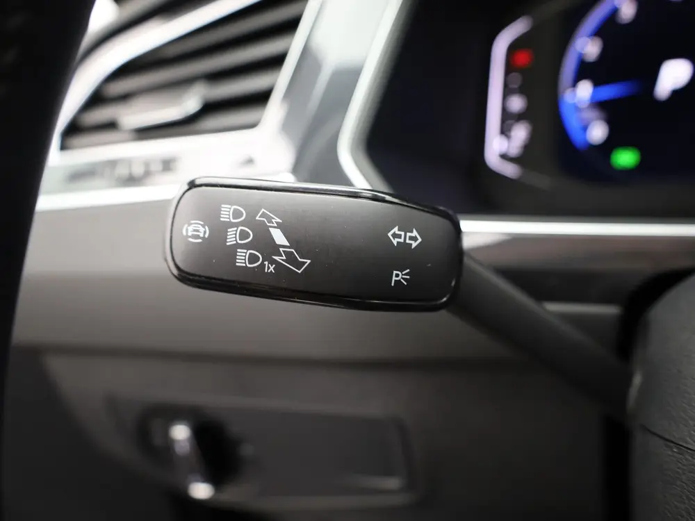Volkswagen Tiguan 1.5 TSI R-Line Business+ | Panodak | Apple uit 2023, foto 15