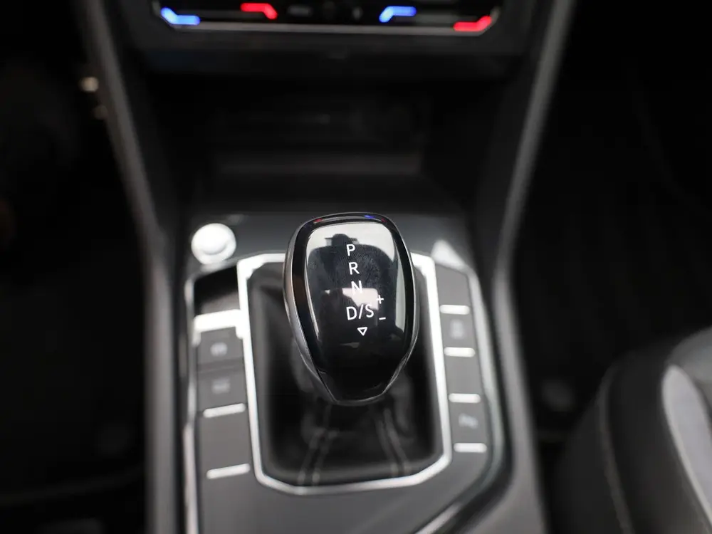 Volkswagen Tiguan 1.5 TSI R-Line Business+ | Panodak | Apple uit 2023, foto 19