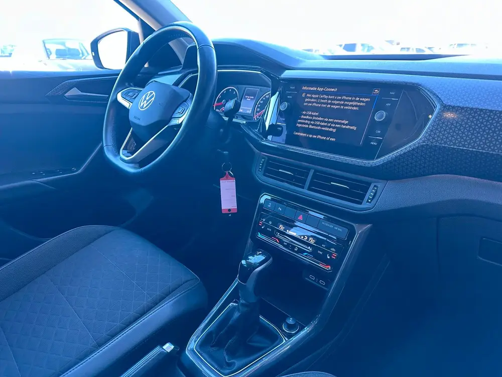 Volkswagen T-Cross 1.5 TSI Style Business R l automaat l sto uit 2022, foto 2
