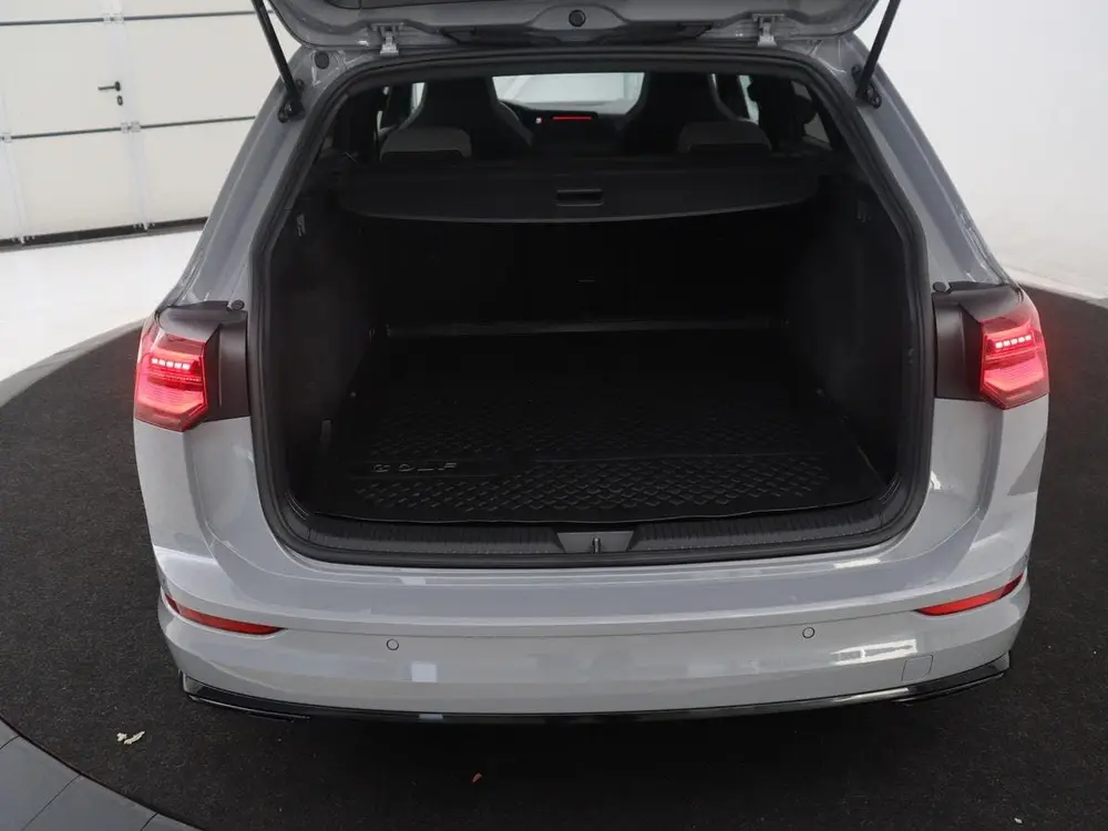 Volkswagen Golf Variant 1.5 ETSI R-Line Business | Panoramad uit 2021, foto 11