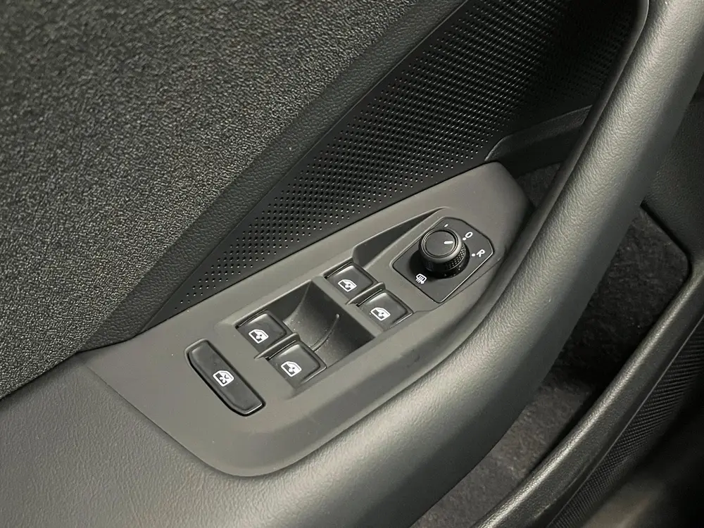 Volkswagen Passat Variant 1.5 eTSI DSG-7 Aut Variant Busines uit 2025, foto 13