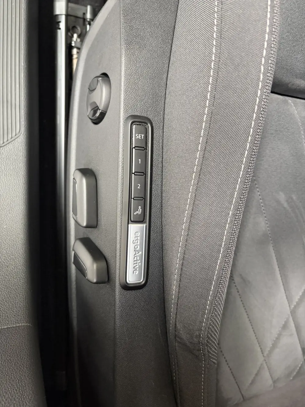 Volkswagen Golf 1.5 eTSI STYLE/IQ LIGHT/STOEL MEM/PDC/17 INC uit 2021, foto 10