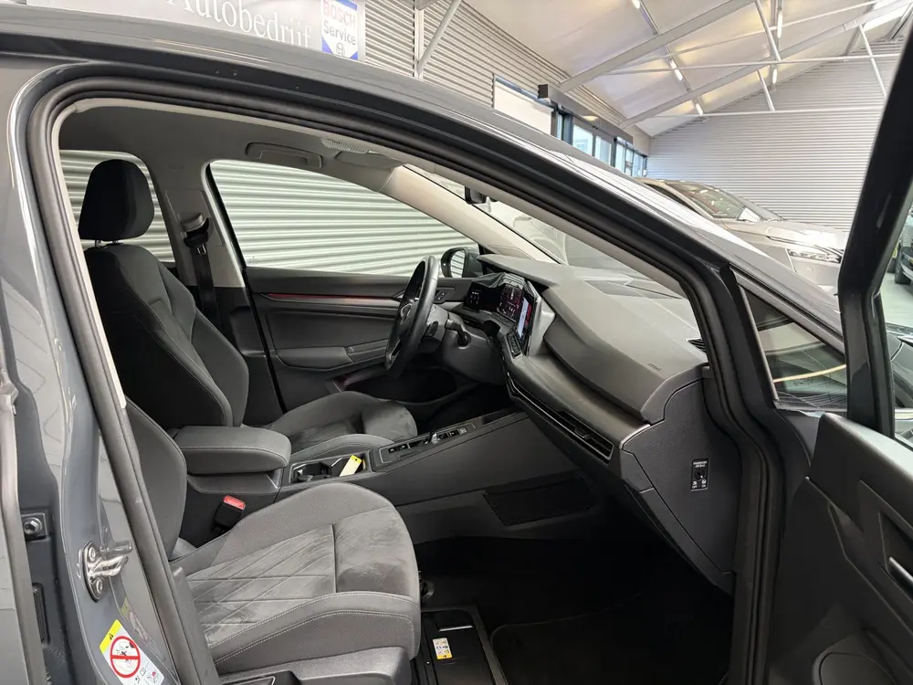 Volkswagen Golf 1.5 eTSI STYLE/IQ LIGHT/STOEL MEM/PDC/17 INC uit 2021, foto 11