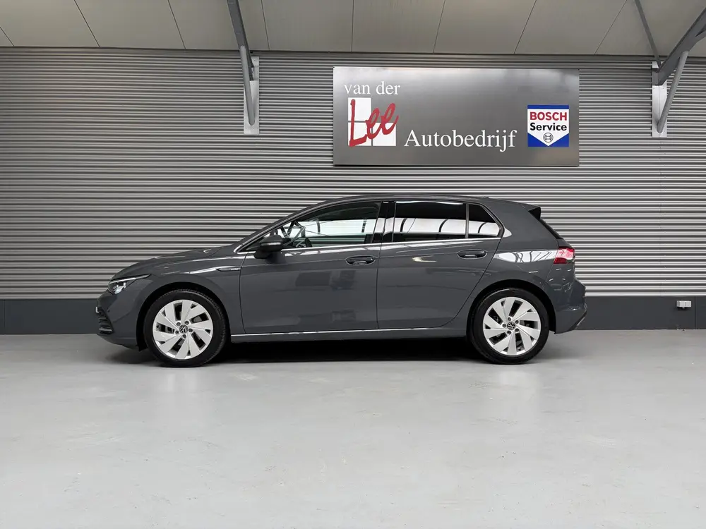 Volkswagen Golf 1.5 eTSI STYLE/IQ LIGHT/STOEL MEM/PDC/17 INC uit 2021, foto 2