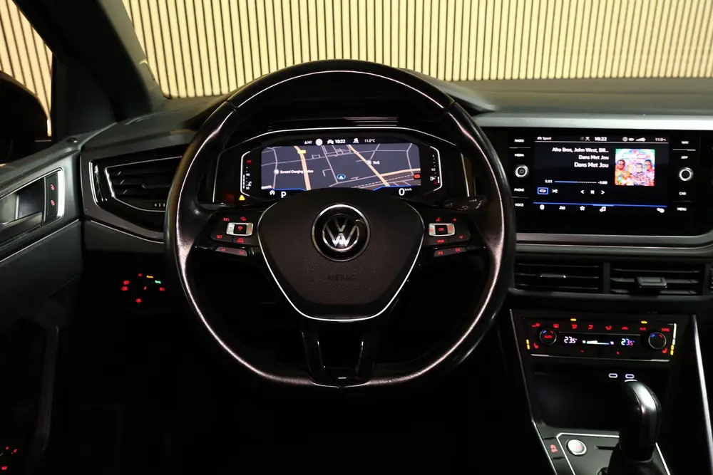 Volkswagen Polo 1.0 TSI Highline R Line VIRTUAL PANODAK NAVI uit 2020, foto 14