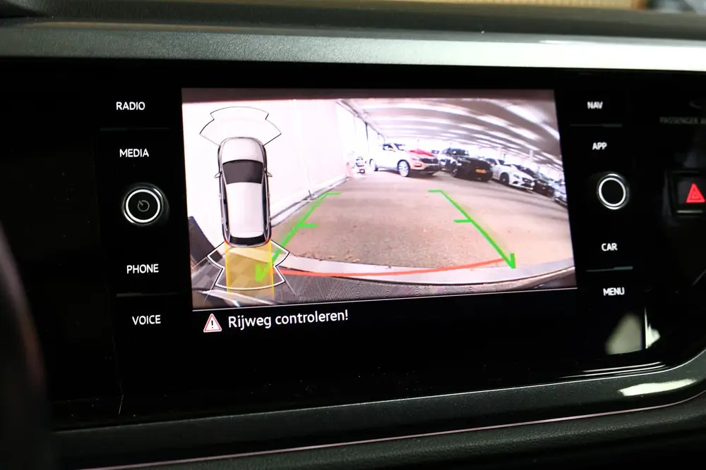 Volkswagen Polo 1.0 TSI Highline R Line VIRTUAL PANODAK NAVI uit 2020, foto 19