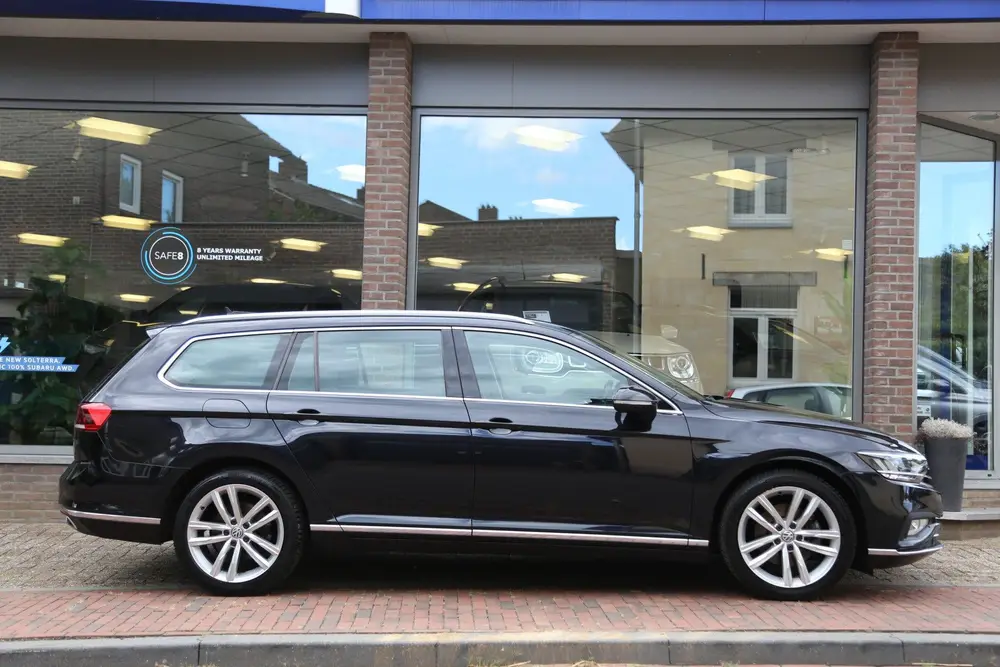 Volkswagen Passat Variant 1.5 TSI Elegance DSG Navi Camera L uit 2020, foto 2