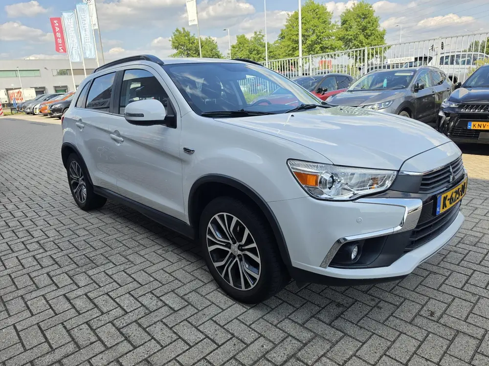 Mitsubishi ASX 1.6 Cleartec Intense | Navigatie | Parkeersen uit 2019, foto 8
