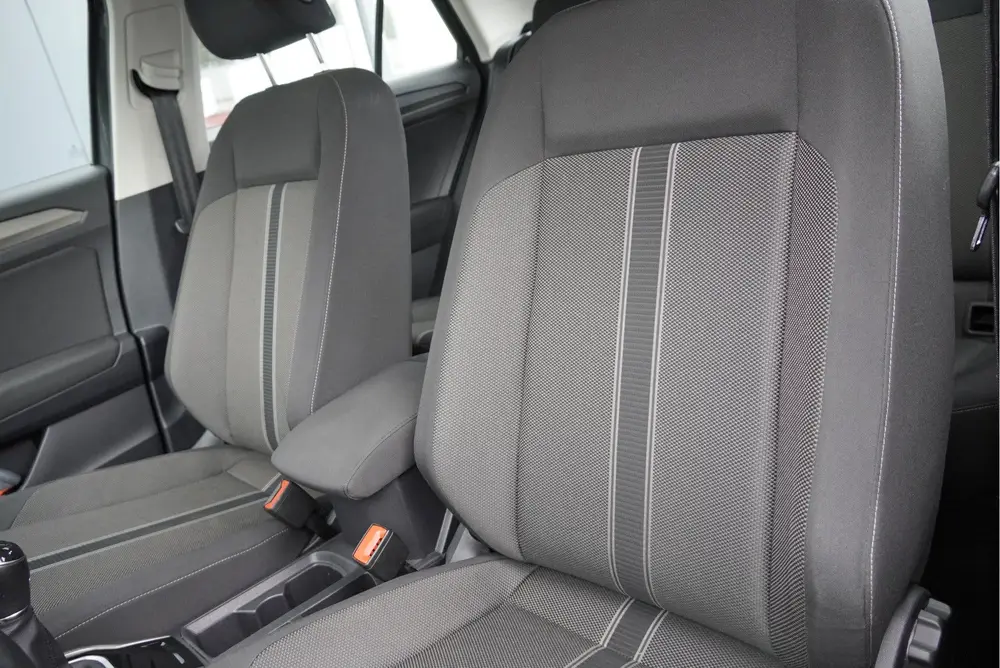 Volkswagen T-Roc 1.0 TSI Style BJ2021 Lmv 16" | Pdc | App-Co uit 2021, foto 10