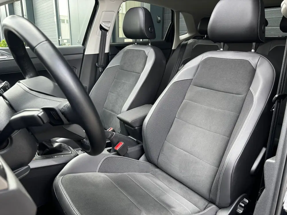 Volkswagen Polo 1.0 TSI Style PANO KEYLESS IQ-LIGHT CAMERA B uit 2022, foto 10