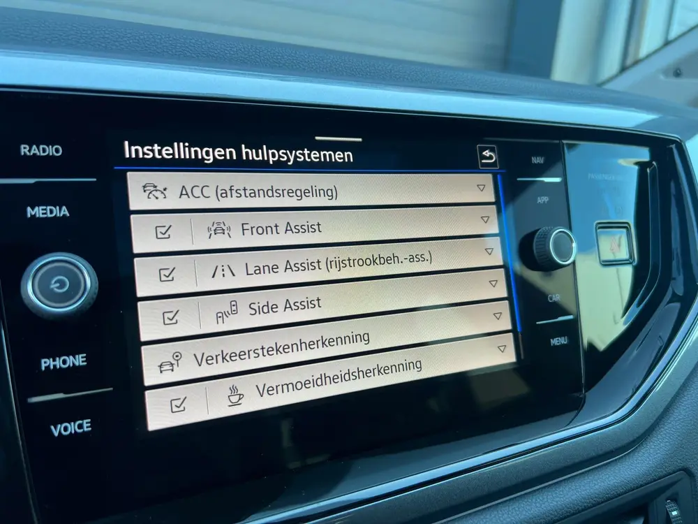 Volkswagen Polo 1.0 TSI Style PANO KEYLESS IQ-LIGHT CAMERA B uit 2022, foto 16