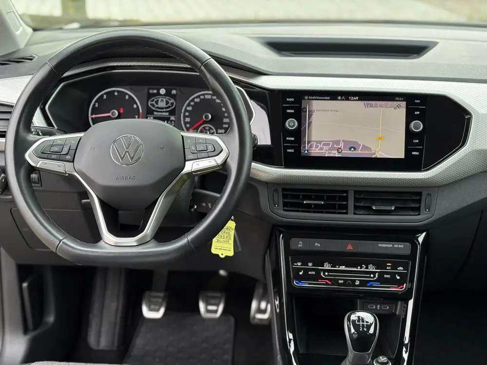 Volkswagen T-Cross 1.0 TSI Life | Navi, Carplay/Android, PDC uit 2023, foto 18