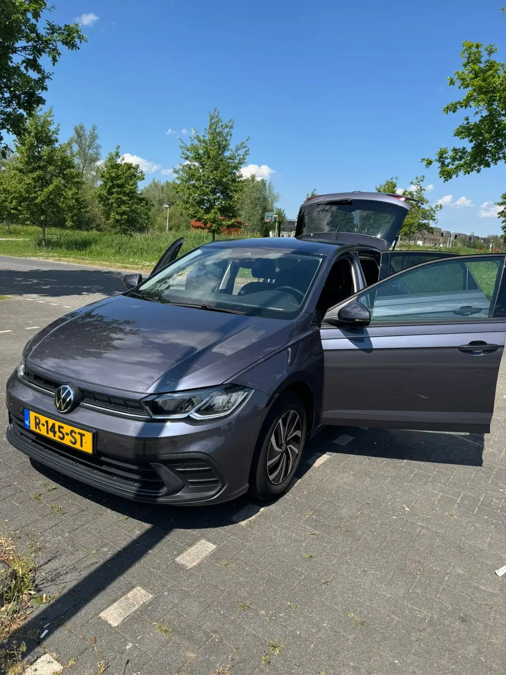 Volkswagen Polo 1.0 TSI 95pk 2022 Grijs uit 2022, foto 3
