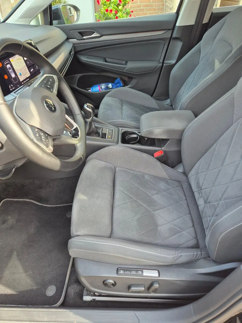 Volkswagen Golf 1.5 TSI 130pk 2020 Zwart uit 2020, foto 13
