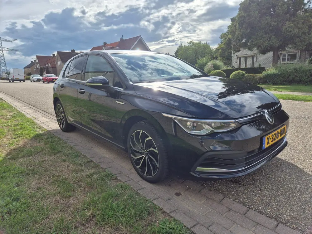 Volkswagen Golf 1.5 TSI 130pk 2020 Zwart uit 2020, foto 4