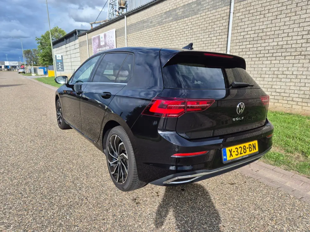 Volkswagen Golf 1.5 TSI 130pk 2020 Zwart uit 2020, foto 5