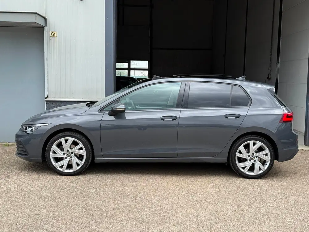 Volkswagen Golf 1.5 eTSI DSG Automaat Pano|IQ Light|Sfeerver uit 2022, foto 3