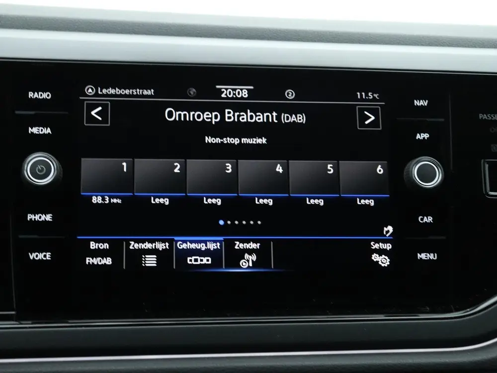 Volkswagen Taigo 1.0 TSI R-Line 110 PK | Apple Carplay | Nav uit 2023, foto 12