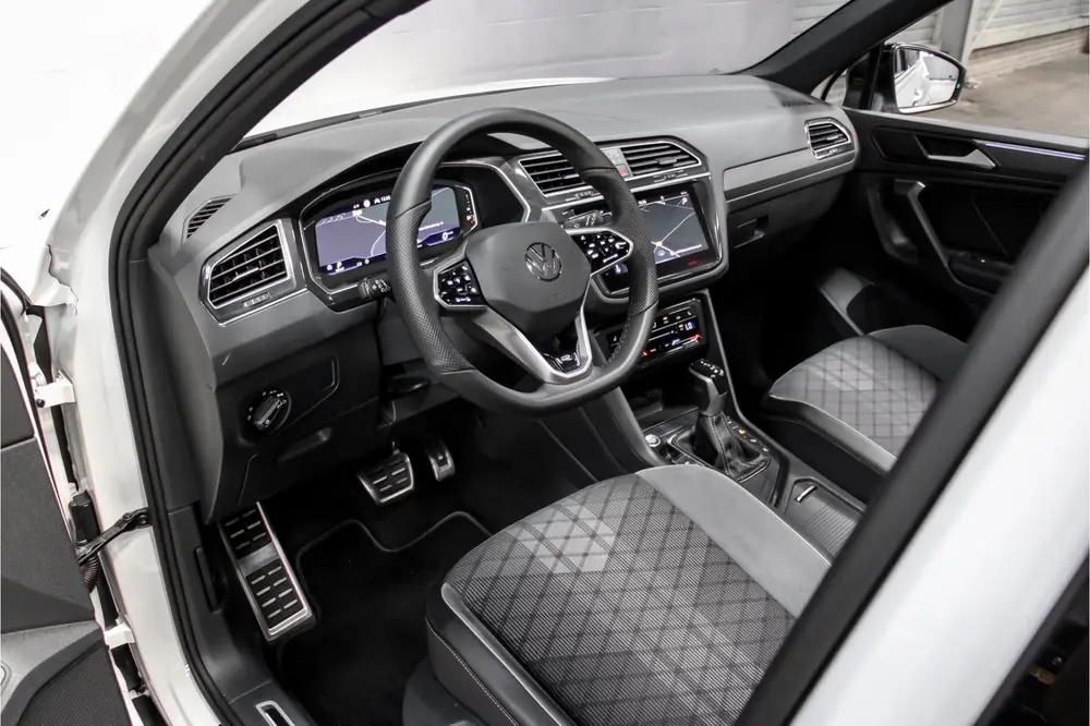Volkswagen Tiguan 1.4 TSI eHybrid R-Line Black Style |Pano|3 uit 2022, foto 7